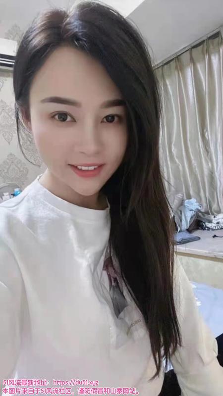 袁家岗清纯美女