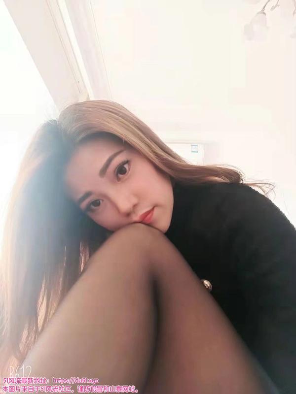 和平丝袜大奶少妇