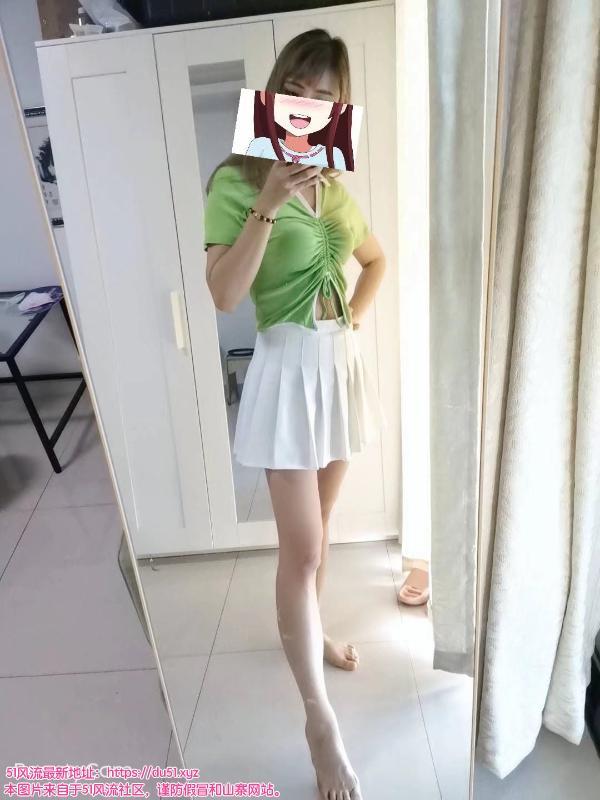 南京腿长小姐姐