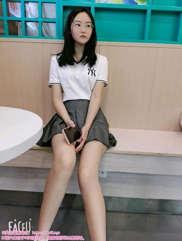 个人兼职眼镜妹