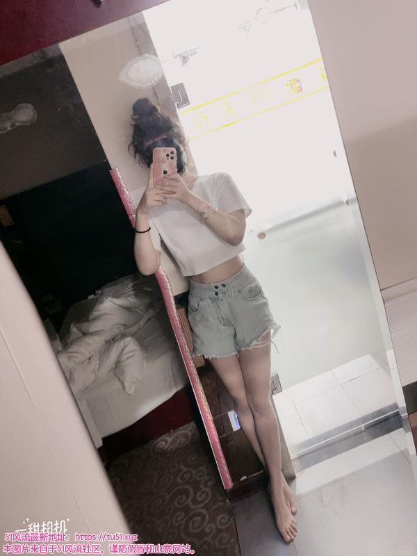 大寨路学生装小丽