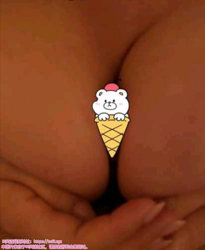 大波蜜桃臀美女