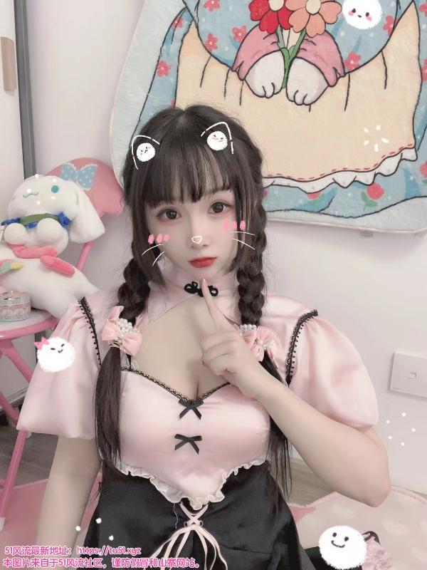 芙蓉肉夹馍小萝莉