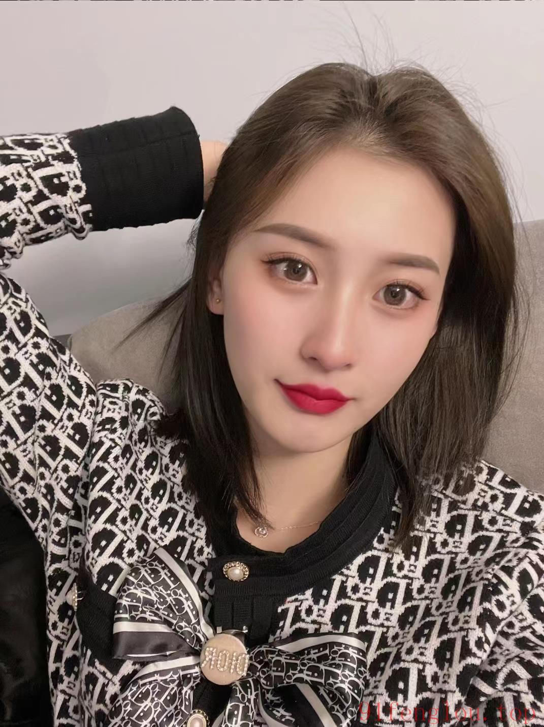 北京丰台颜值高妹子主动逼紧三点粉水特别多