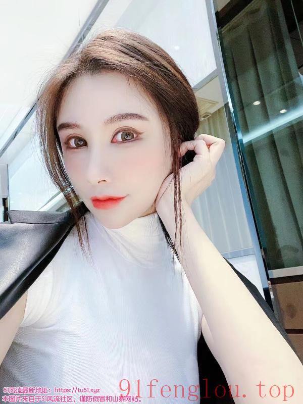 挺有气质一个少妇