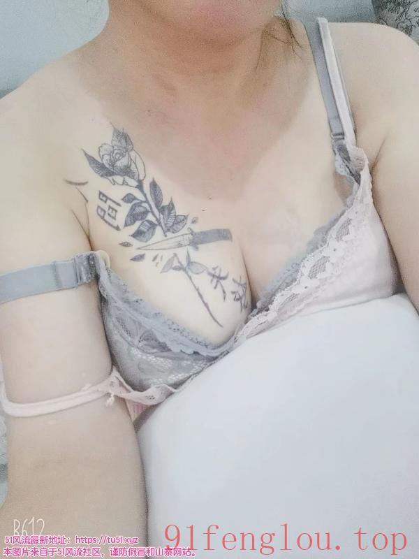 白虎服务型少妇