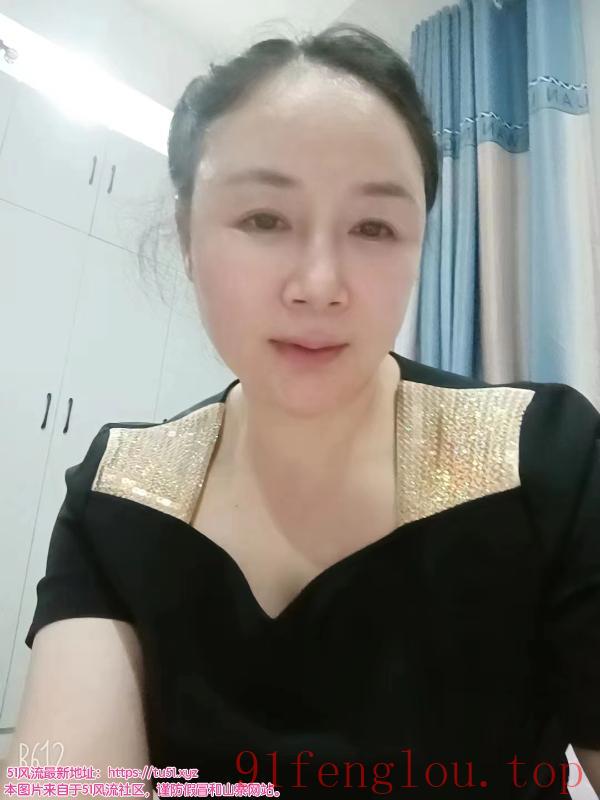 侗族风骚成熟少妇