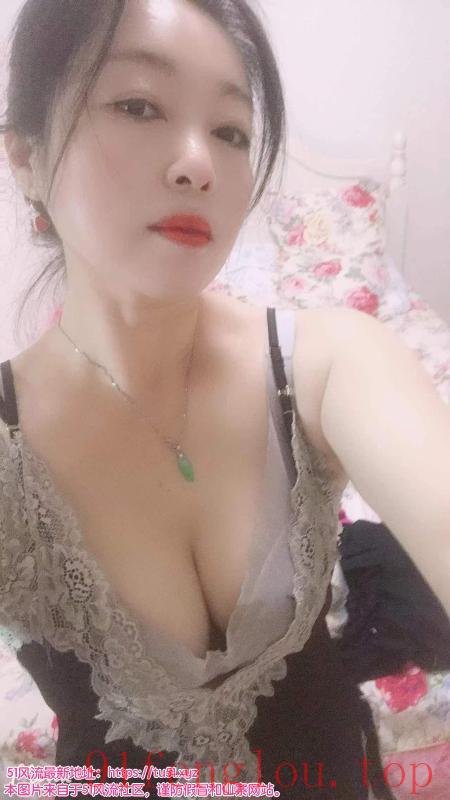 罗湖区胸大少妇