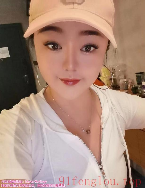 深圳宝安喷水少妇