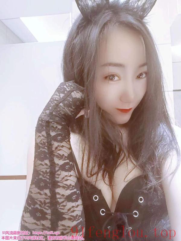 性感美女小雅抓龙筋