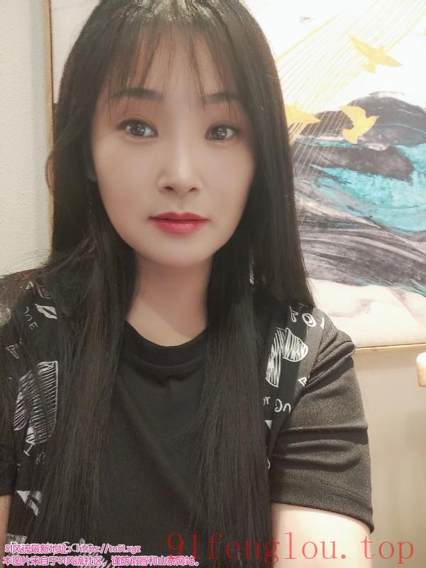 夫子庙轻熟天然大胸