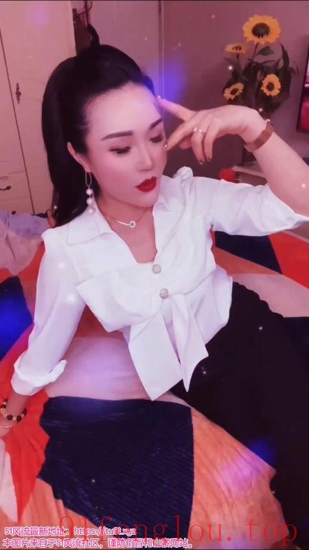 服务还不错的少妇