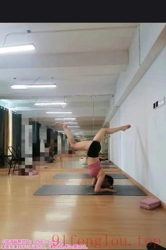 南京会跳艳舞的小姐姐