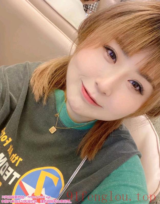 巨乳肥臀年轻嫩妹