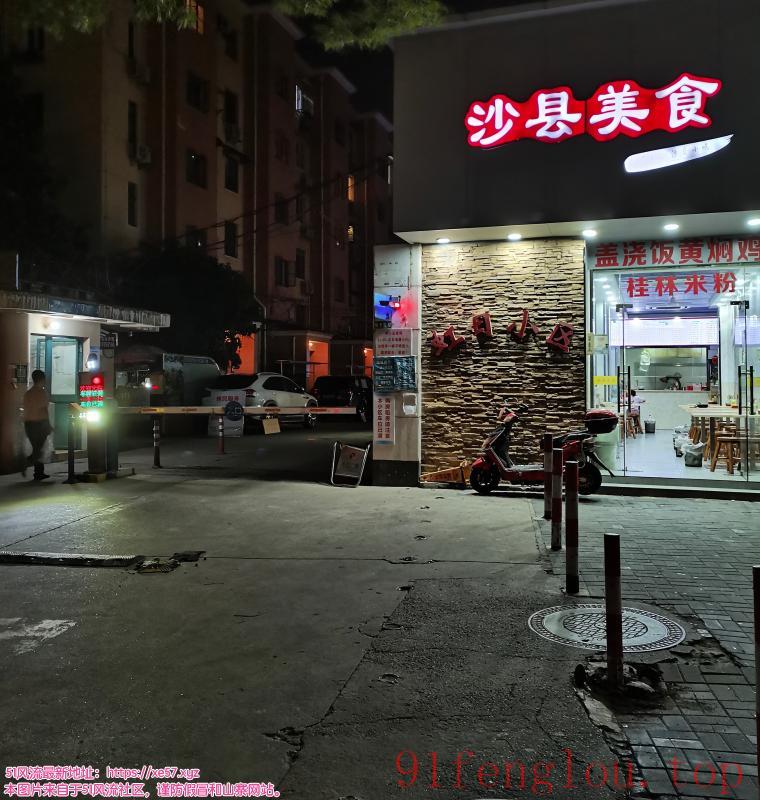 刚下水饥渴妹子