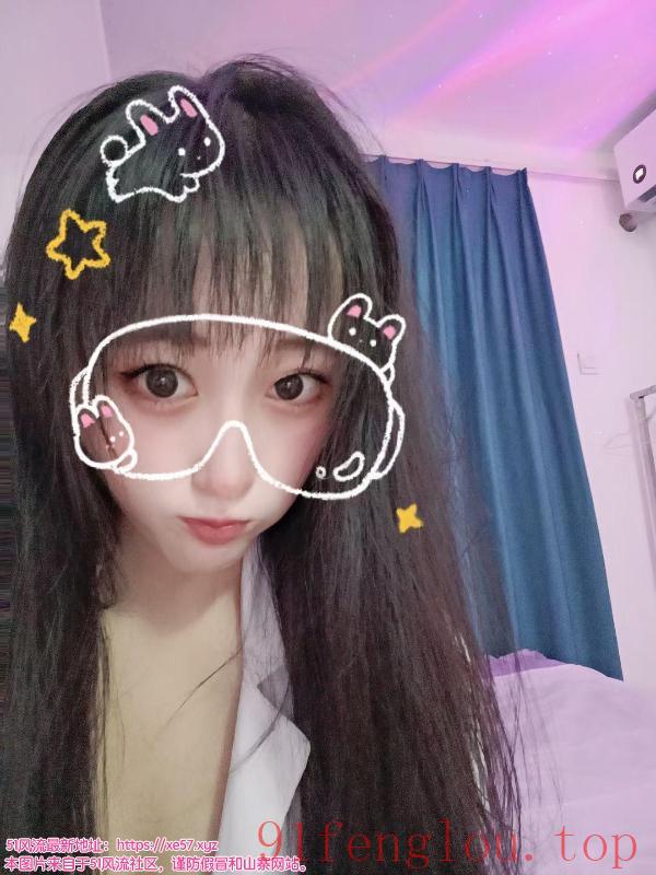 大奶皮肤嫩滑妹子