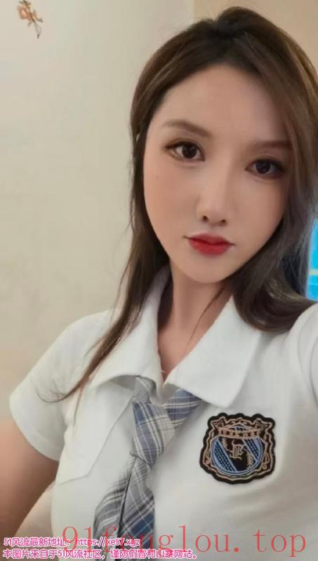 颜值很不错的小姐姐