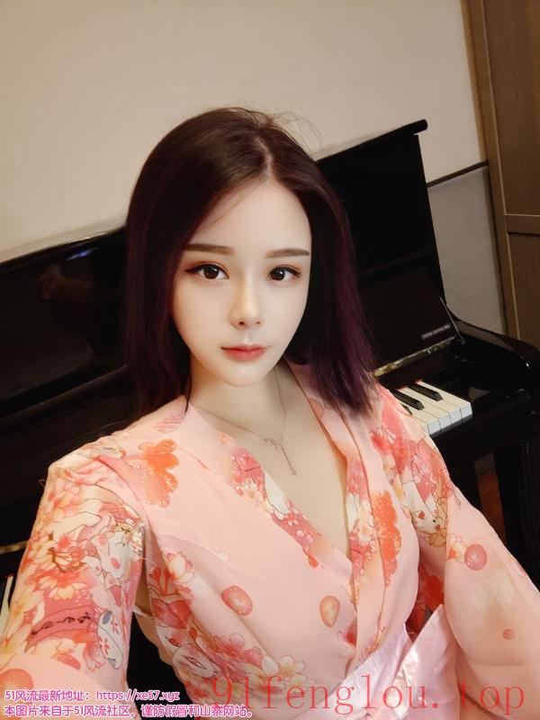 南山乖巧温柔幕幕