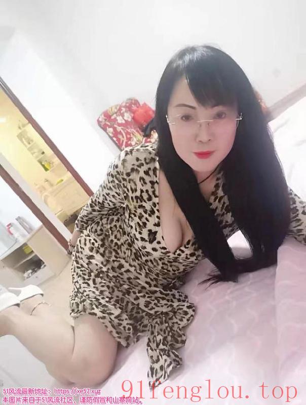 性感美丽大姐姐