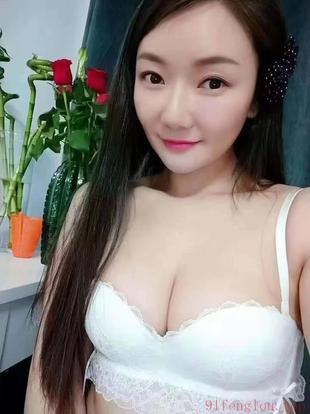 已验证刚毕业学妹肤白,大屁股,长相好看,下面粉嫩,女友感觉