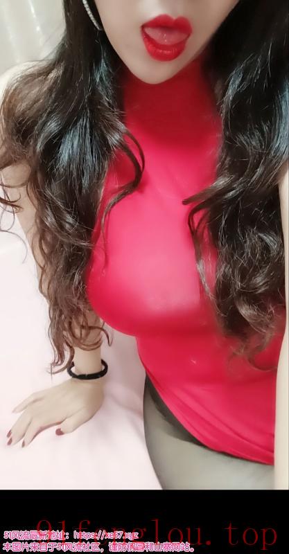 制服诱惑的骚婊