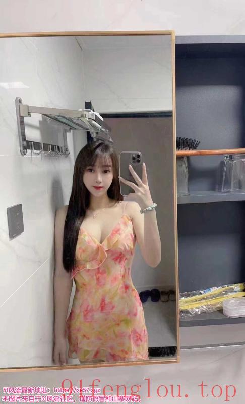 武侯胸很挺的小玉