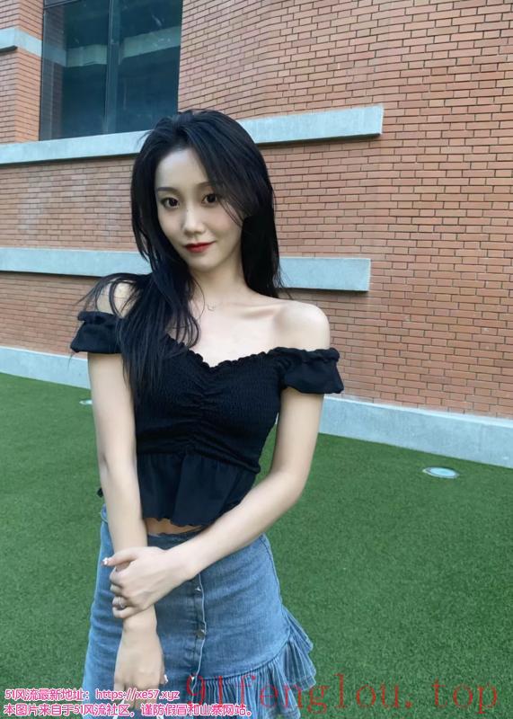 温柔又奔放的妹子