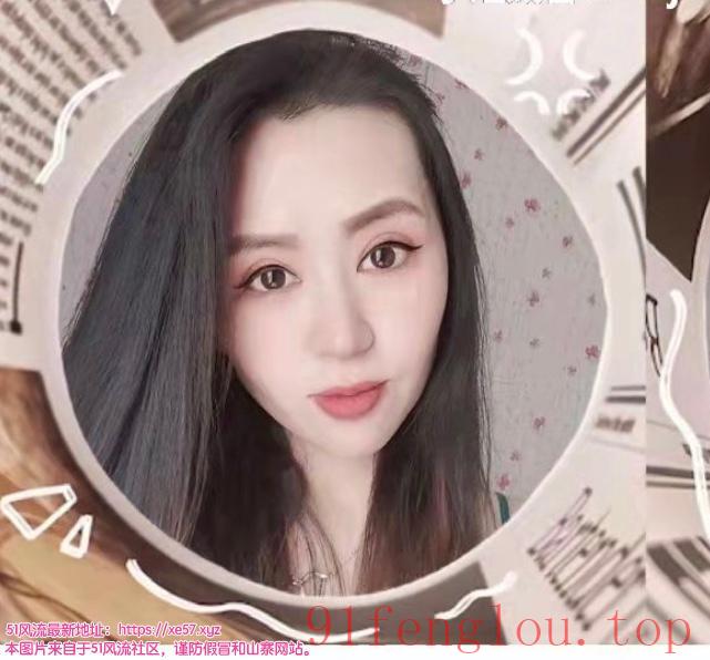 小少妇跪着口交