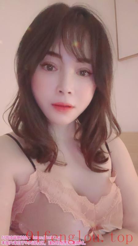 大胸白嫩骚浪少妇莹莹