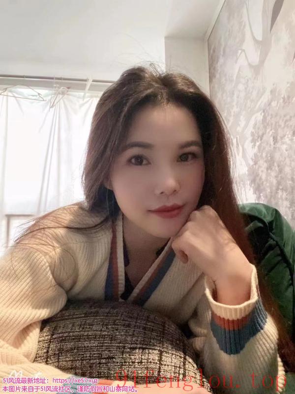 大长腿美女 萌萌