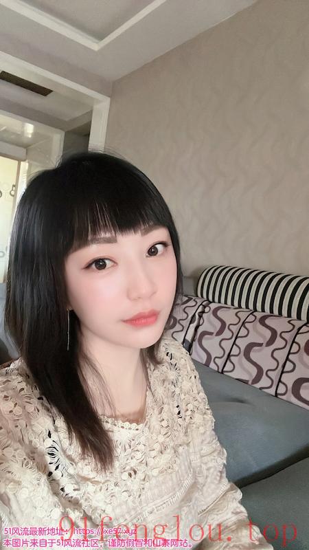 南山大胸红牌 钰媃