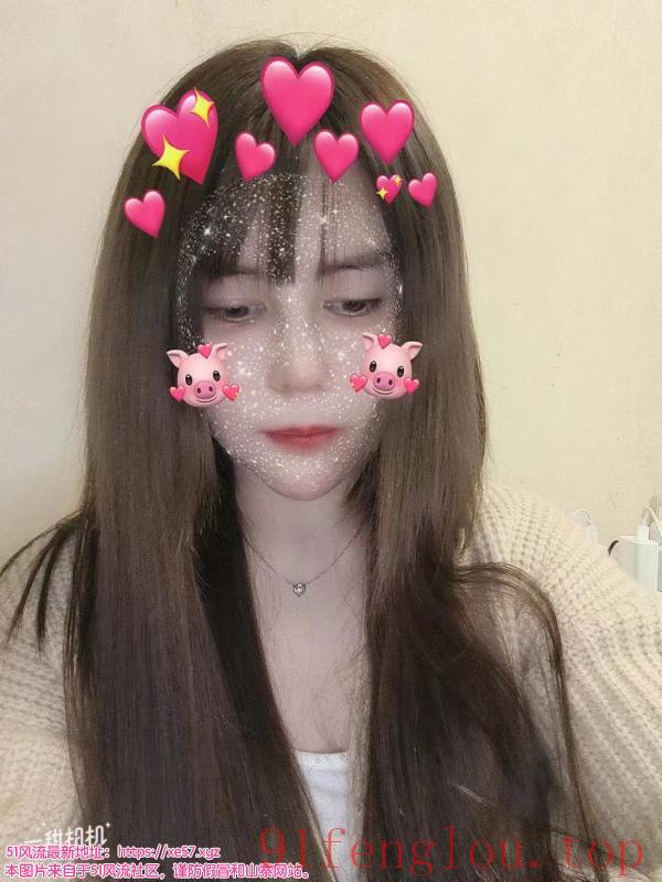 乖乖女大学生兼职