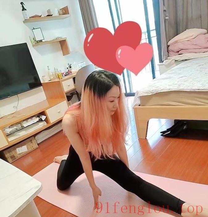 南山长腿瑜伽老师