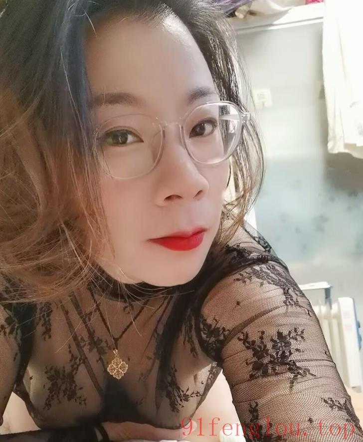 五塘地铁站小骚货