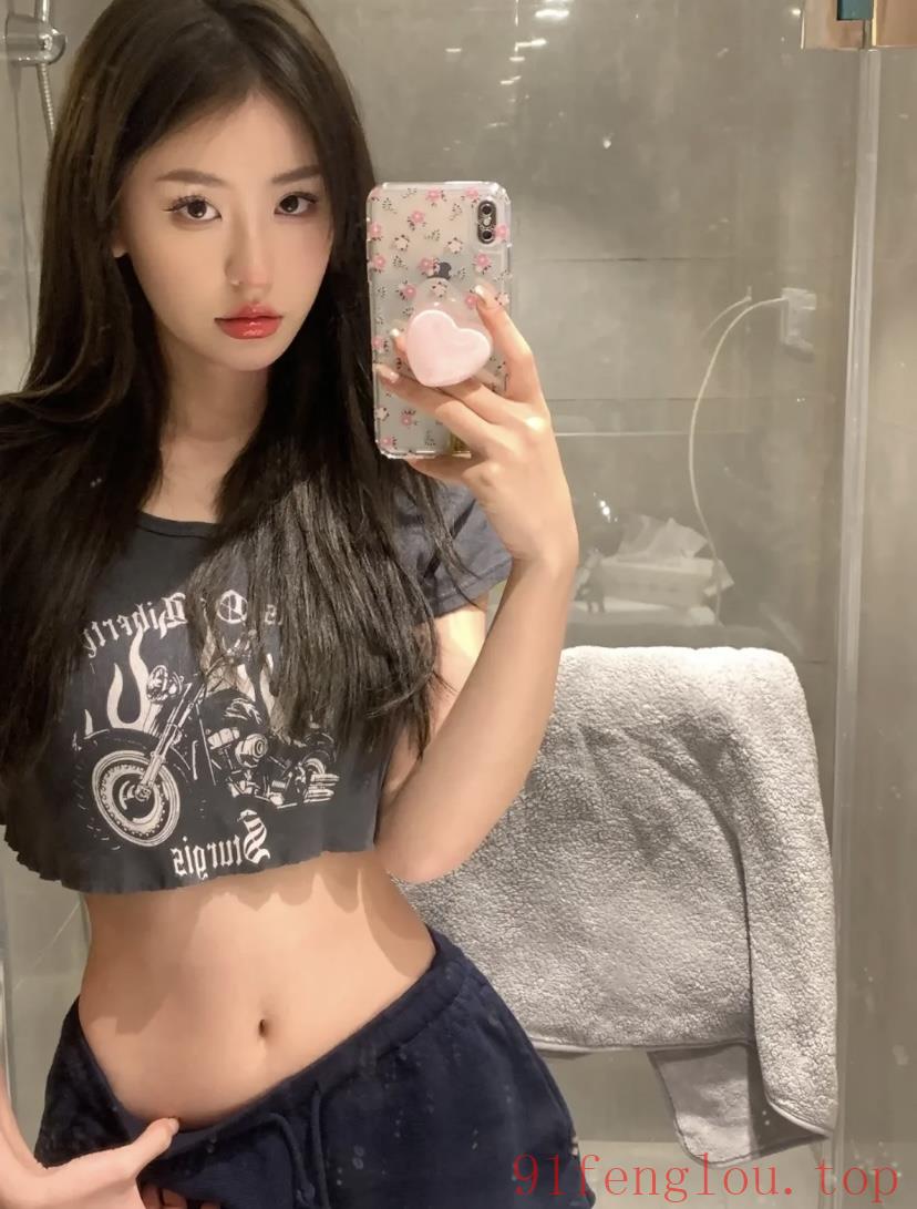 在校兼职小姐姐