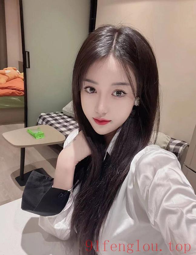 他人眼里的女神，你的胯下玩物