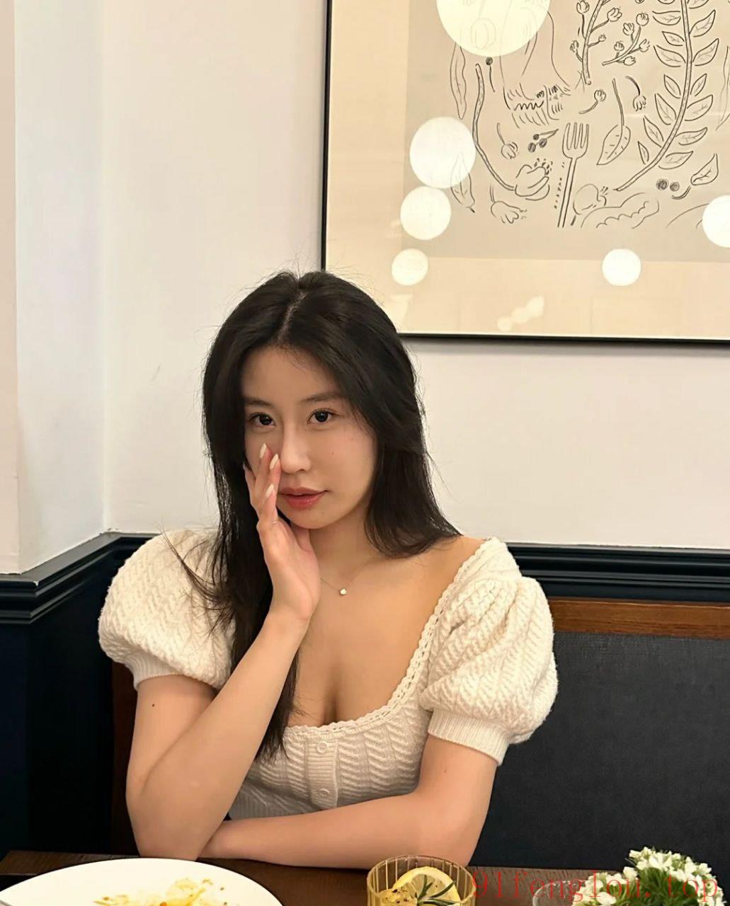 性感温柔的兼职小妹