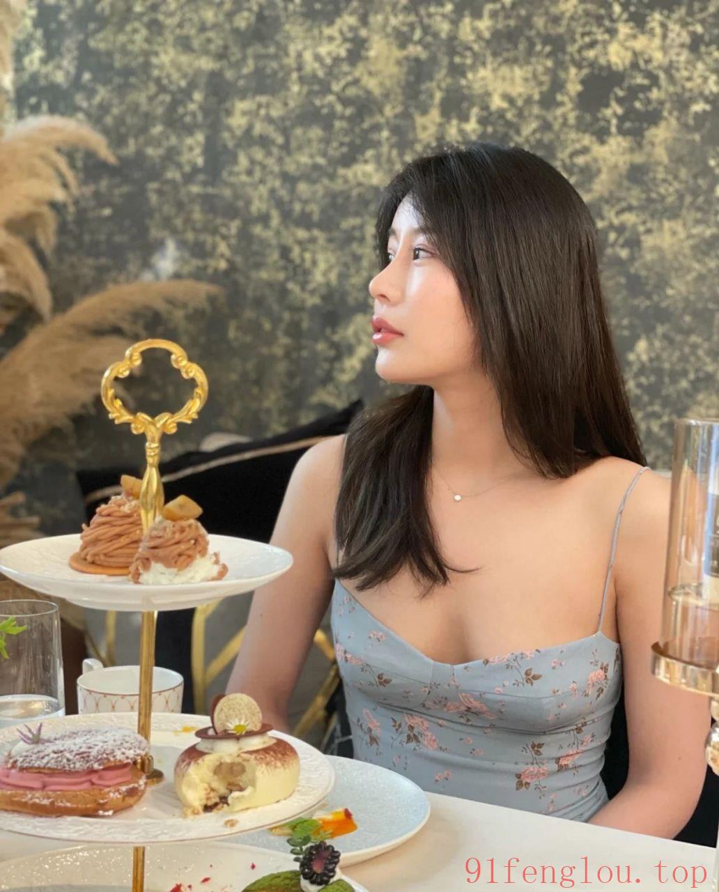 性感温柔的兼职小妹