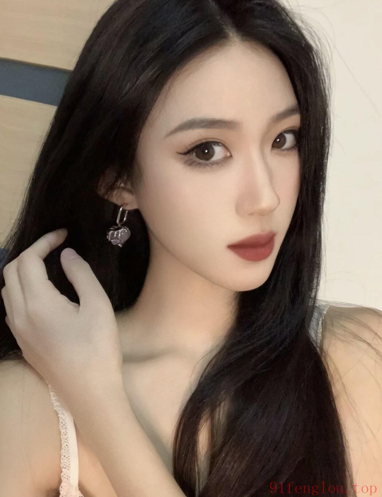 身材妖娆骚气淫妹（兼职