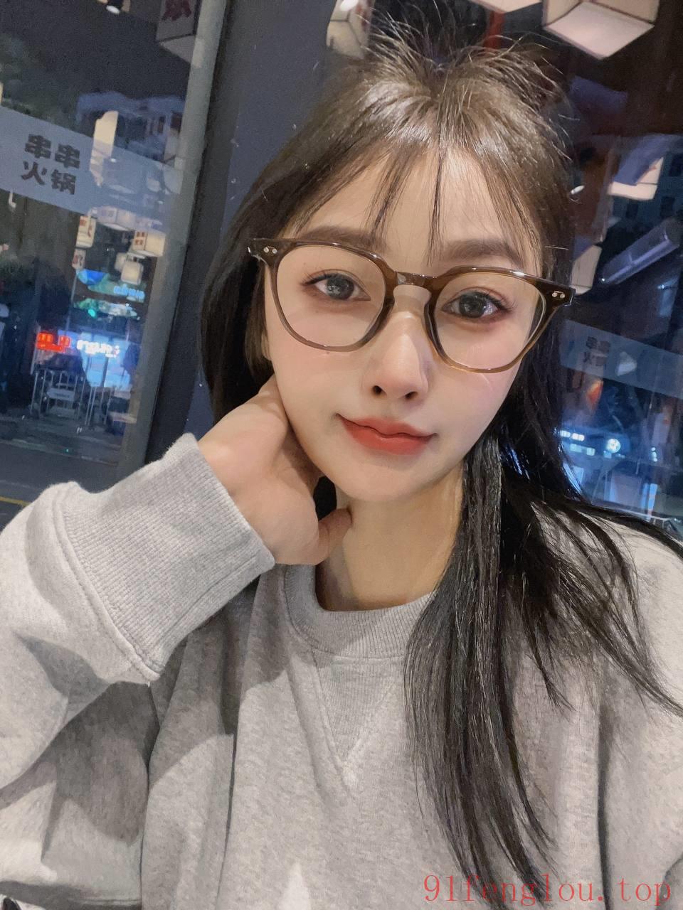 可舌吻绿茶系风骚嫩妹