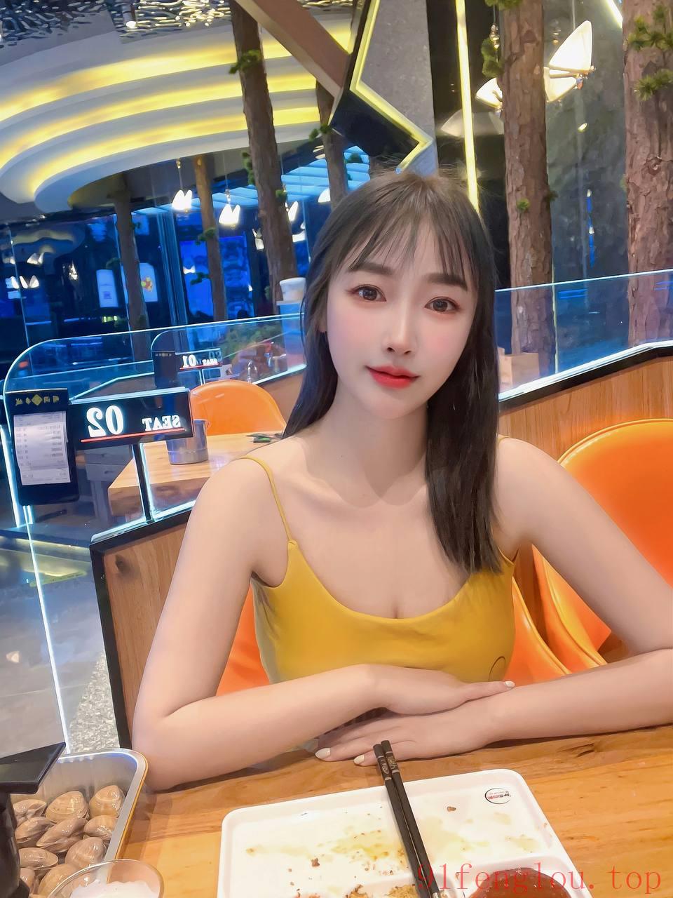 可舌吻绿茶系风骚嫩妹