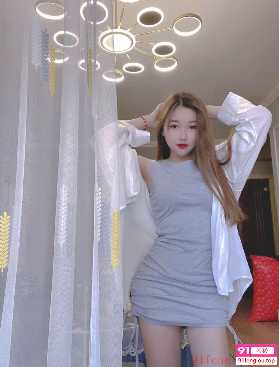 气质美女与我共度淫乱的一晚