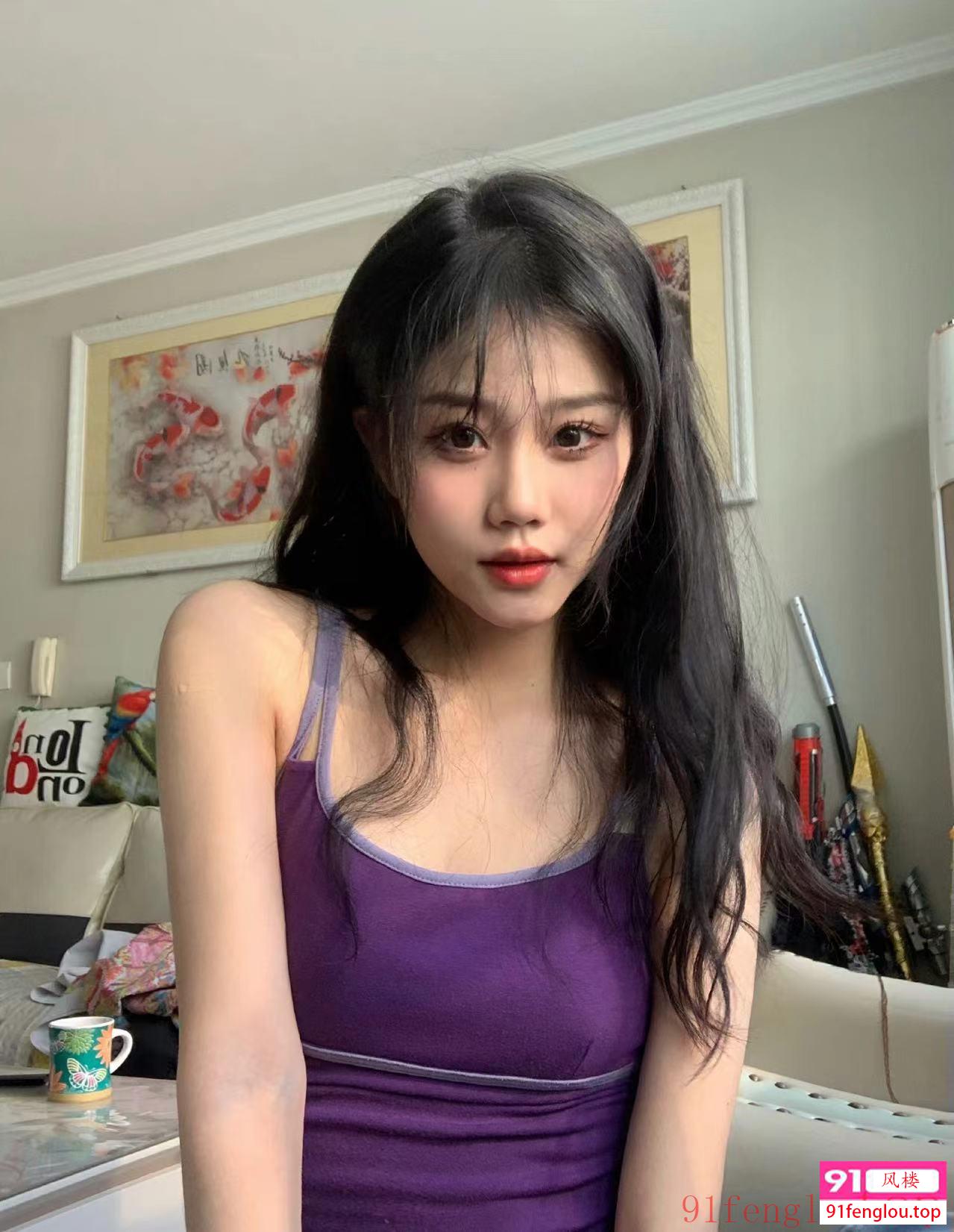 嫩白性感小妖精颜值高身材苗条乖巧