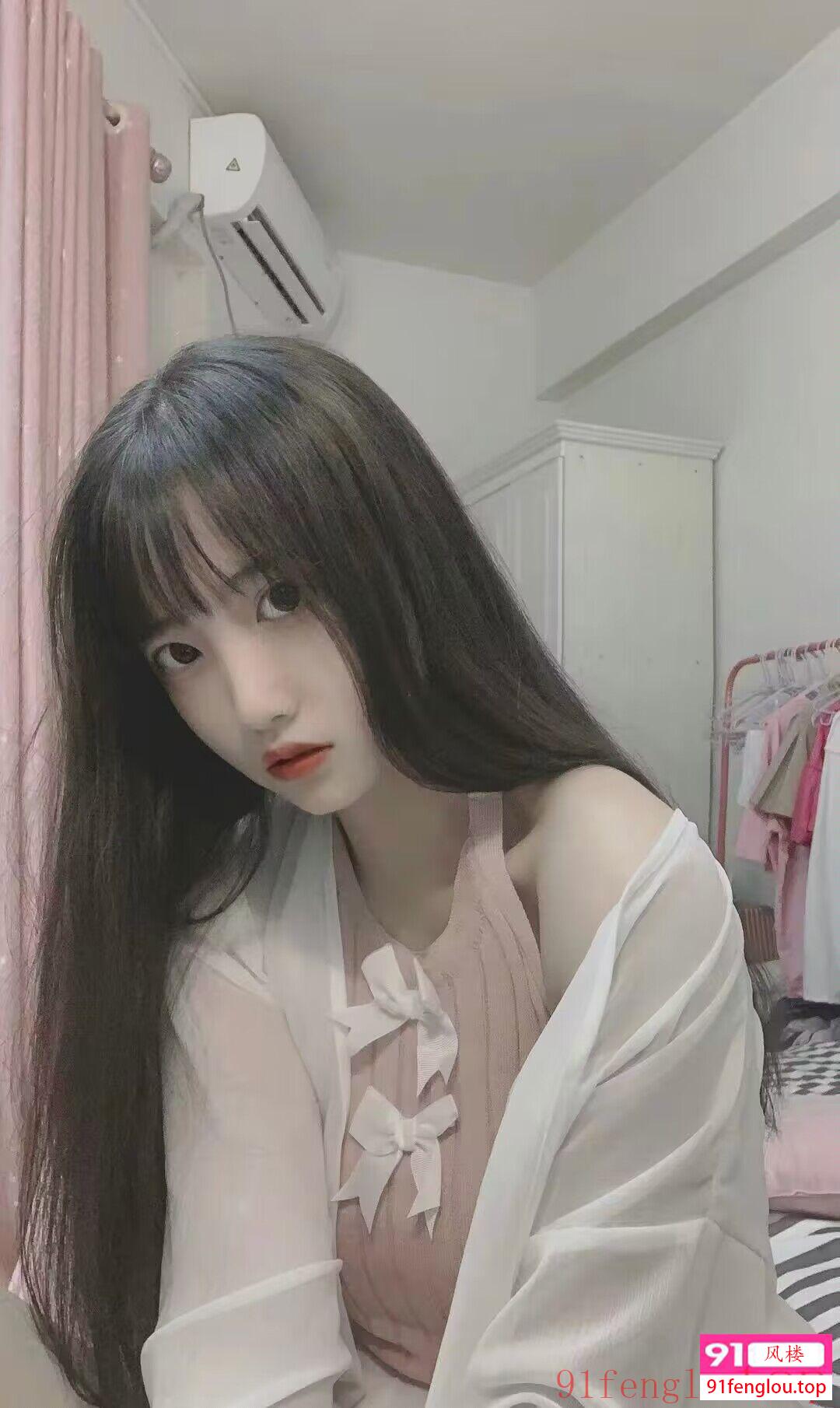 高三刚毕业的白虎萝莉