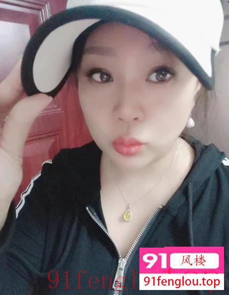 东郊记忆大奶小姐姐