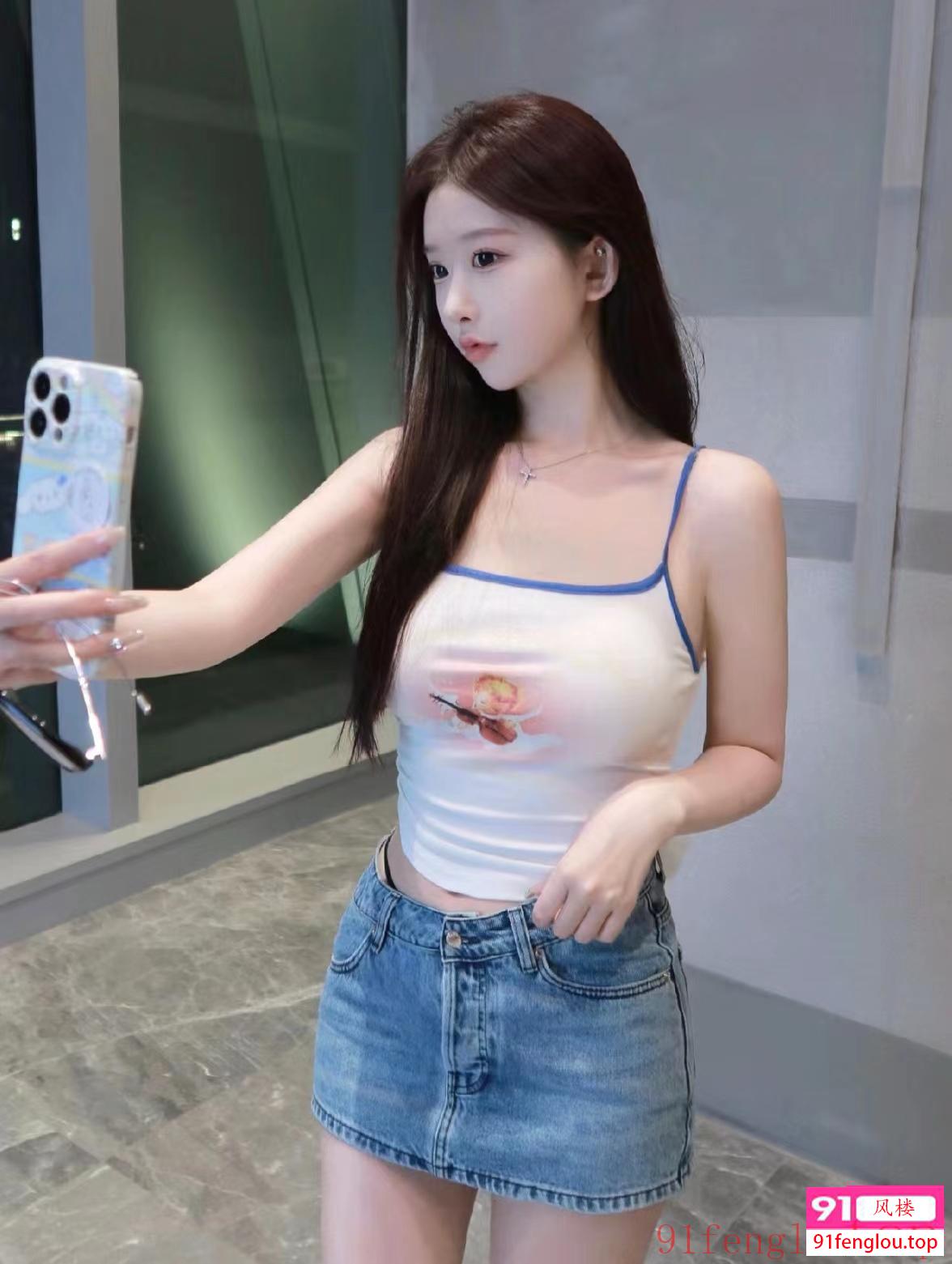 体验漂亮新人莎莎