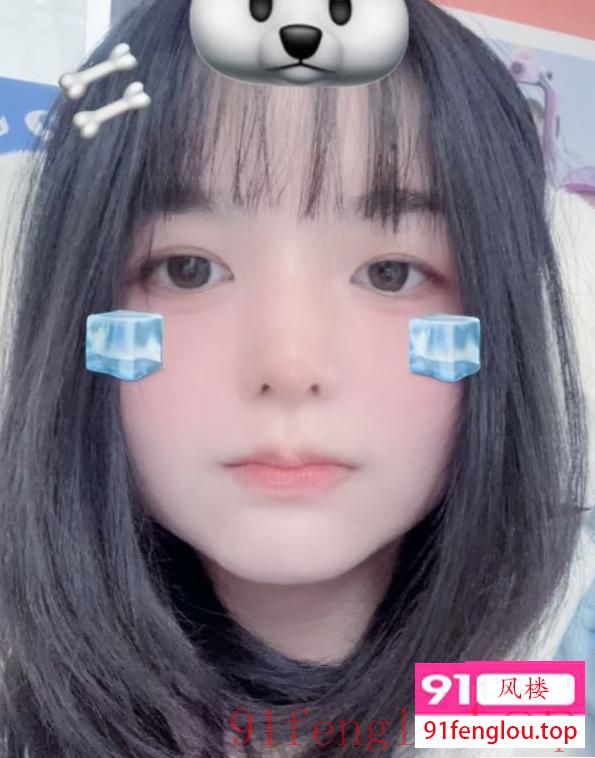 一个肉嘟嘟的女孩子