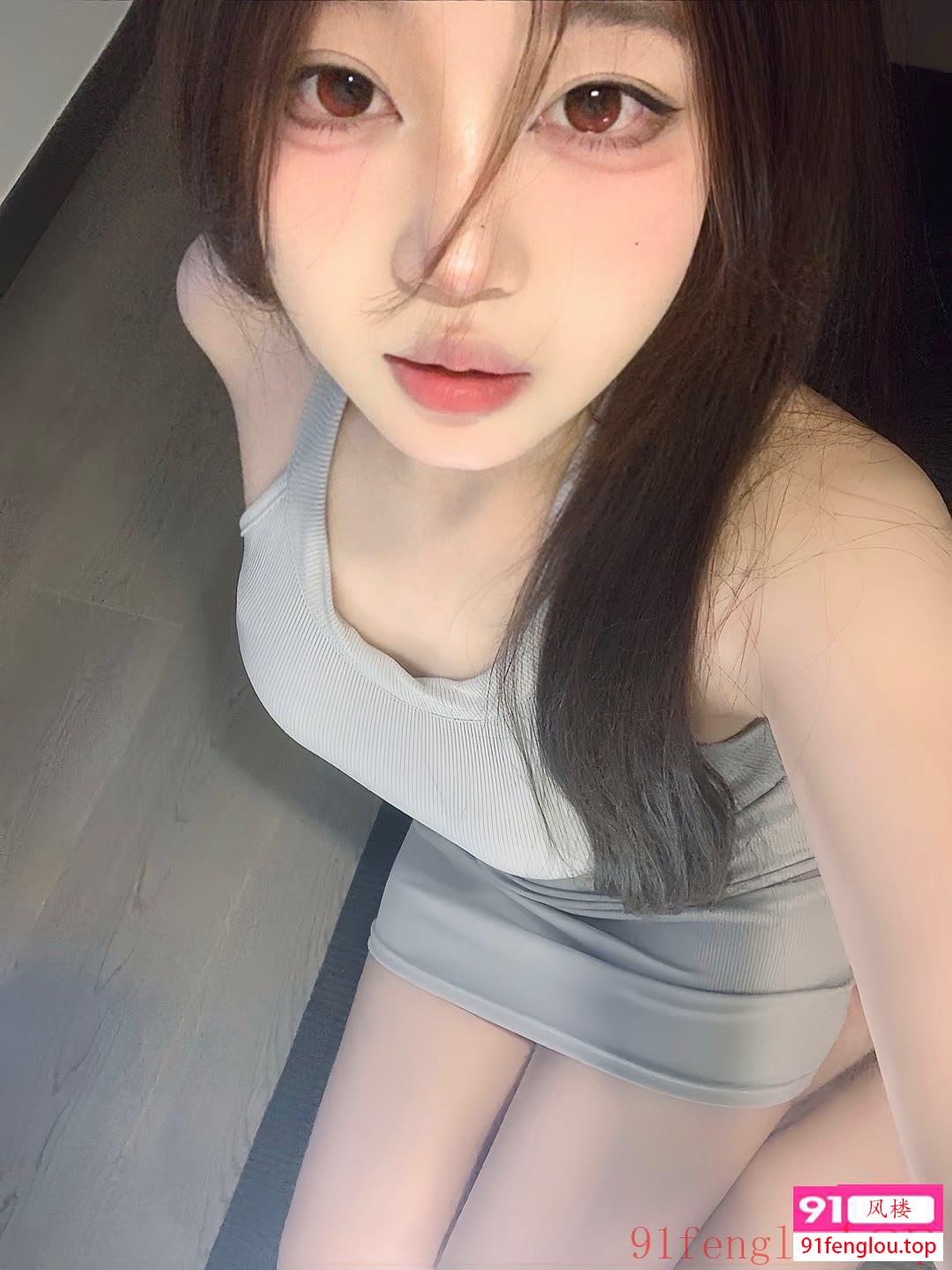 个人兼职白虎小萝莉三点粉