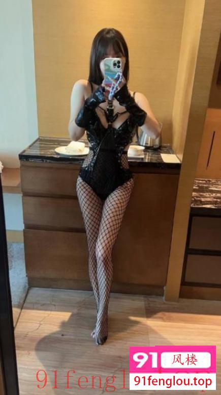 性感苗条气质妹子