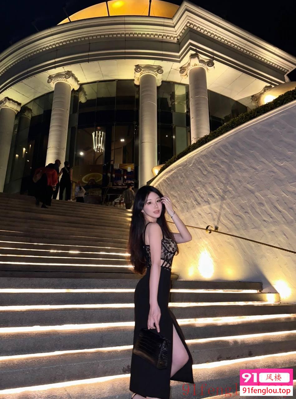 刚下海的性感尤物嫩模